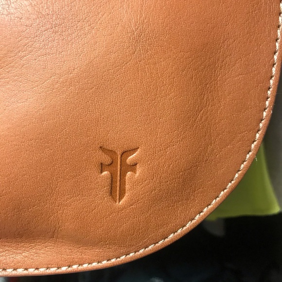 Frye Bags Nwt Frye Olivia Large Crossbody Leather Bag Poshmark